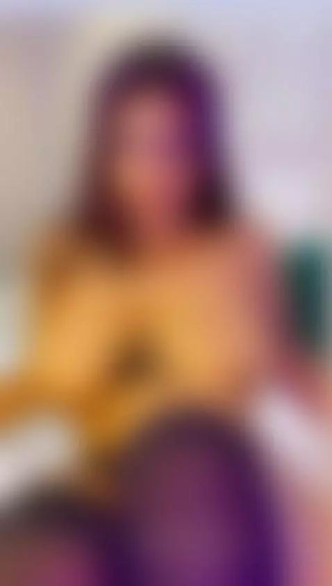 do you want to see this cute brunette? 🥵🔥 by jhaaapy