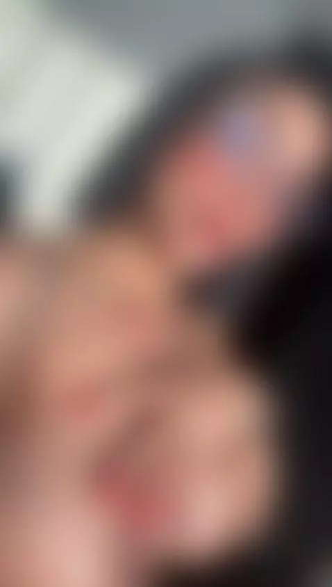 Playing with my breasts in the heat of the day
hide by juliethdavis