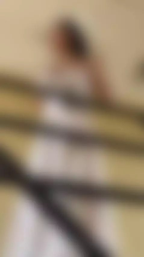 I show my big tits to my neighbors by juliethdavis