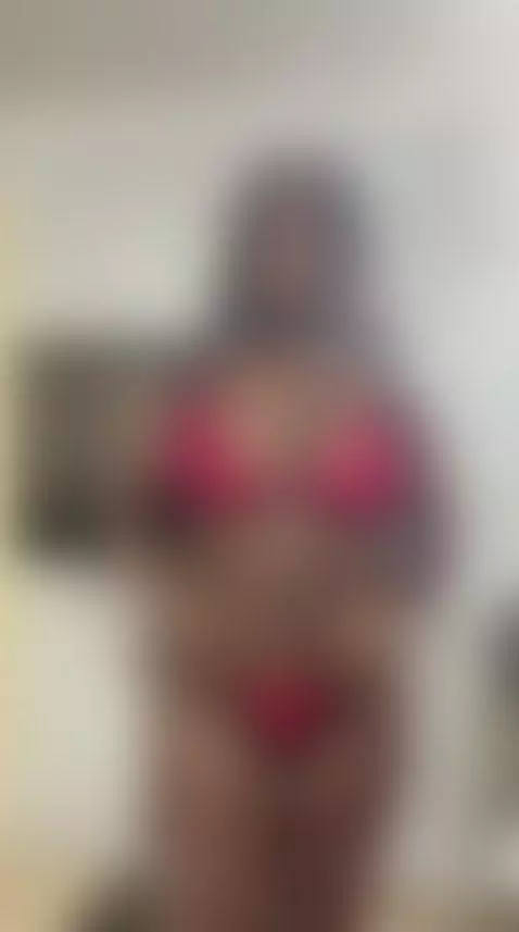 hot  delicious   curvy  bigboobs  bigass by kristinels