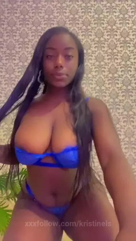 horny  bigboobs  naked  shake it by kristinels