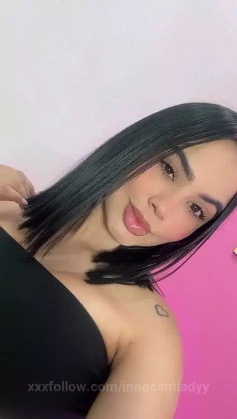 Kisses, my love, I'm waiting for you to make me yours. 😈🔥 by innocentladyy