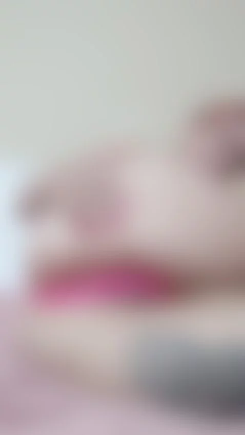 Do you want to see more of me? In my profile is my live, we ... by katanawoods