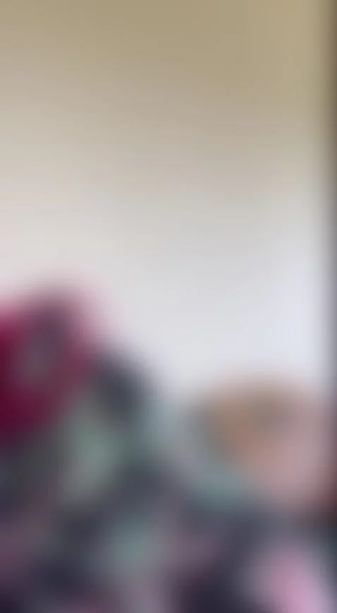 I'm a small and very sexy girl😈I love hot guys, write to ❤️O... by martamoan