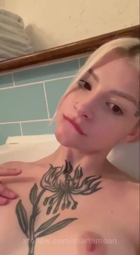 How do you like my tattoos, sexy? I'll show you more on 🤗OF🤗 by martamoan