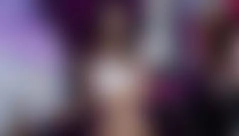 Lick the screen & beg for more 🍒 by salomepaez1