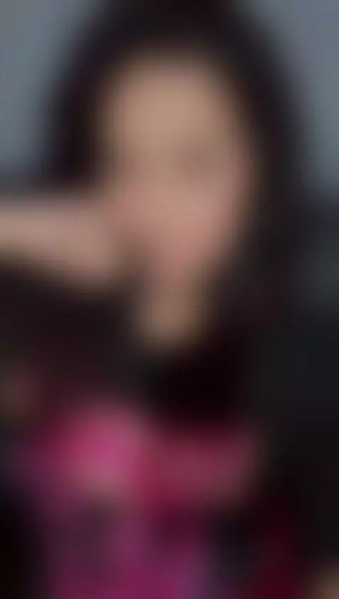 Closer, closer, I want to have you by salomepaez1