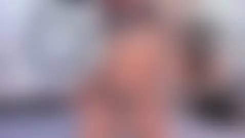 feel my sensual and hot body 🔥🔥 by hellenowen