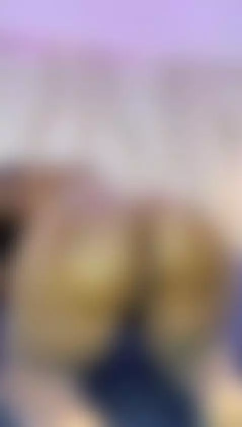 Make me yours🔥🤤 by kiimlogan