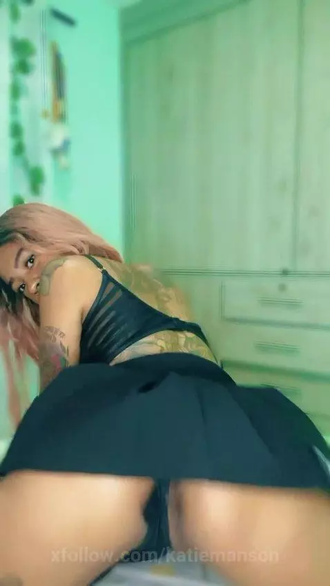 What more can u see in this vid? 🤭 by katiemanson