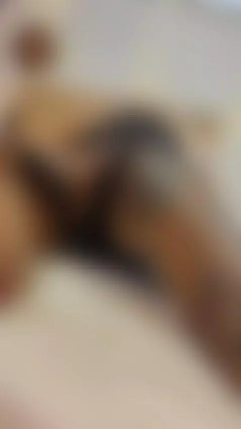 a delicious wiggle by katiemanson