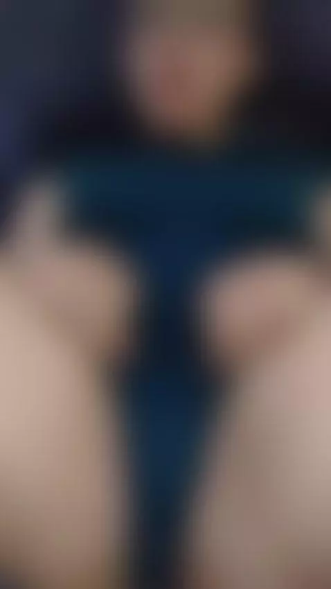 Creo que seria mas facil con tu ayuda! https://www.camsoda.c... by liz-holmes