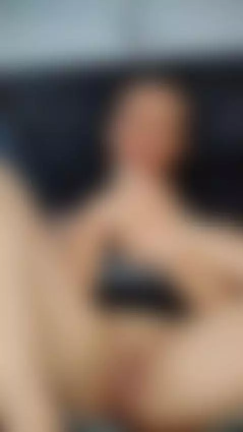 I want tulengua to be in my pussy! by liz-holmes