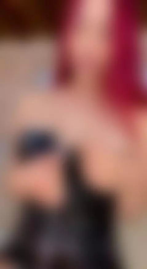 Nipples out😳 by ammyscott