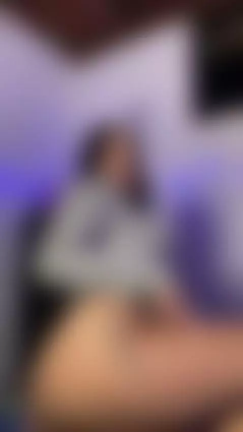 I love to move my big ass 🍑🥵 by alana-sweet14