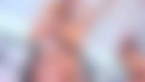 fill me with oil and feel my whole body by miawilliams2