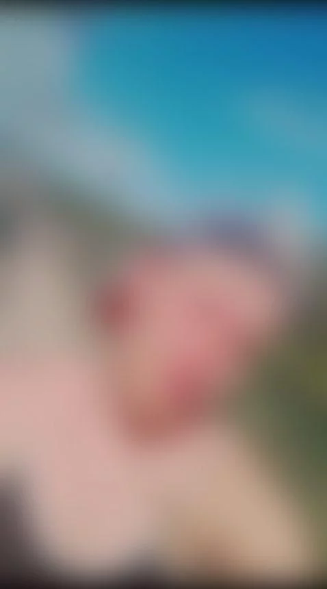 Look at me by helenwels