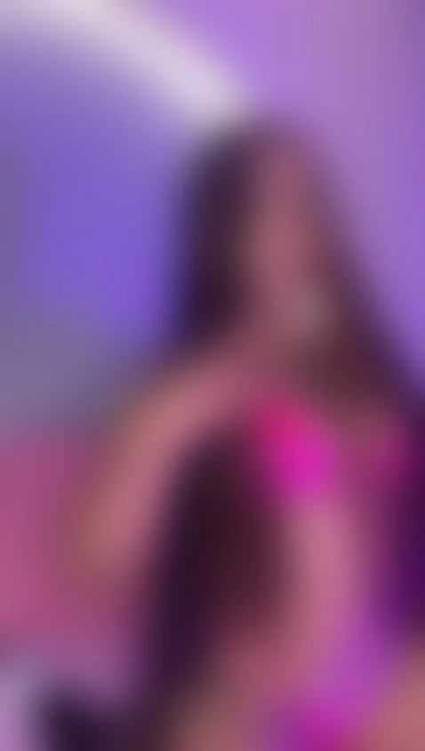 Hello guys is my second day in Camsoda I want to meet them a... by anahile-cruz