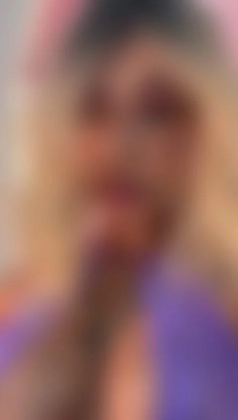 I'm online again https://www.camsoda.com/anahile-cruzCome ar... by anahile-cruz