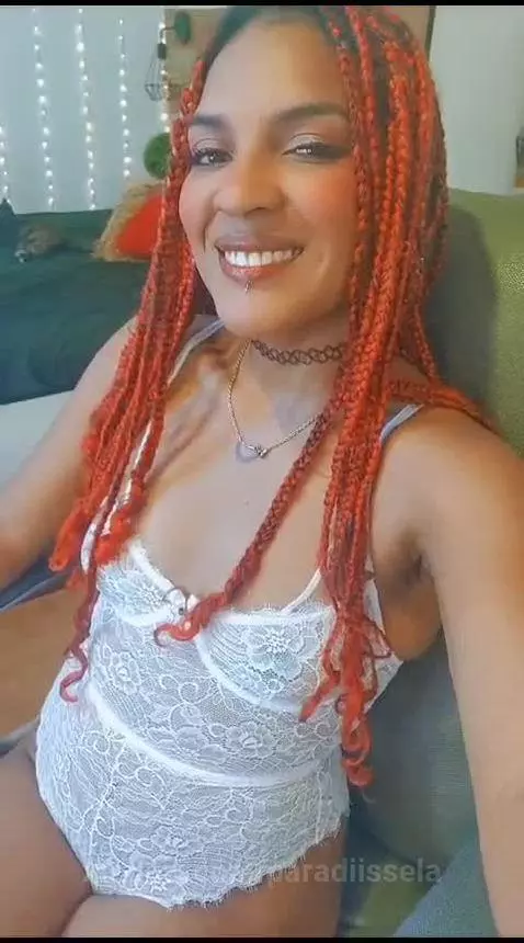 Look at me ♥ by paradiissela