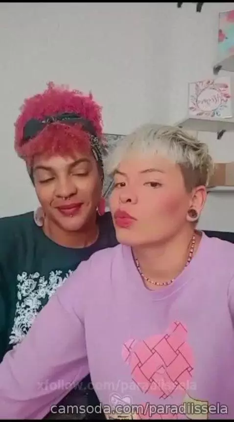 Delicous kisses by paradiissela