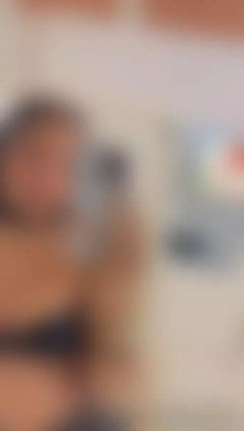 beautiful brunette by alyshrorisso