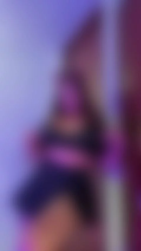 Your kitty horny 😏 by julierios