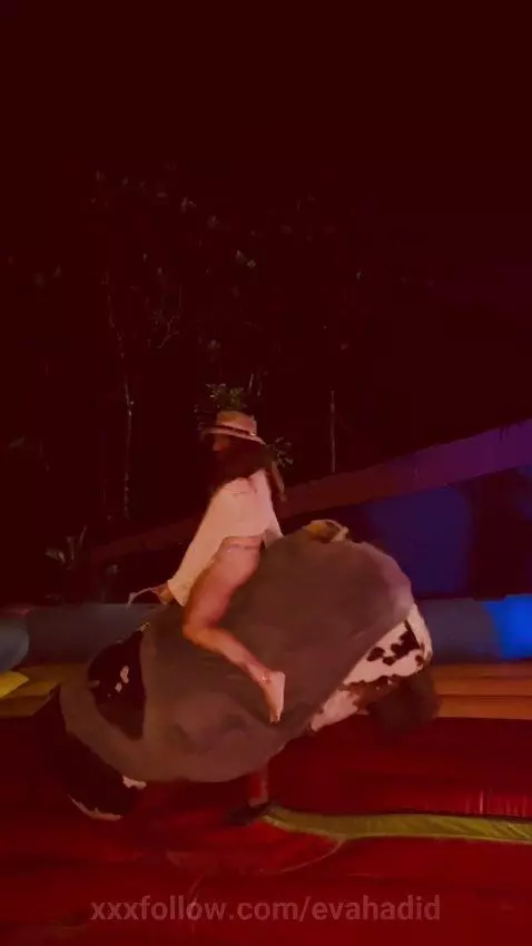 yeeeeehaaaawwww!! 🤠🐂😈 by evahadid