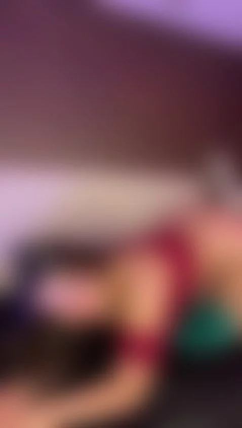 IDk where to sit my ass, can u help me? by scarlettdaviis