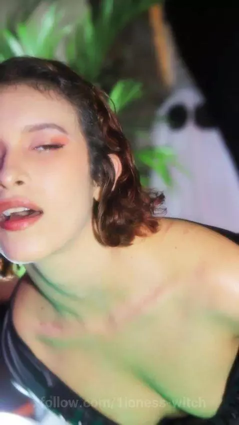 follow me and have fun by 1ioness-witch