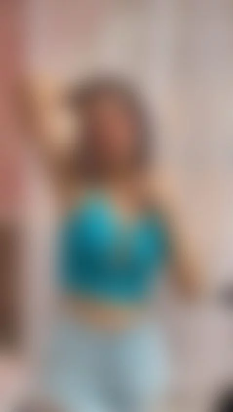 It's just me or is really hot here?😈💦 by littlemelodi