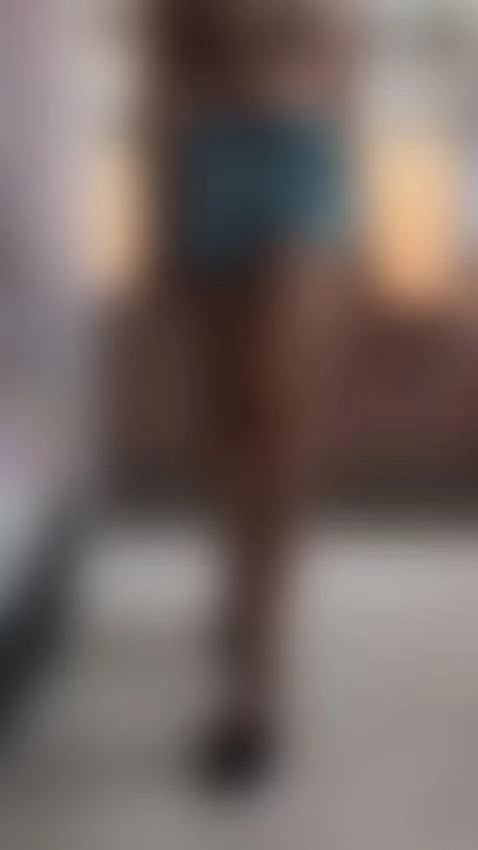 Hey sexy! Your cute princess it's here to satisfy your insat... by littlemelodi