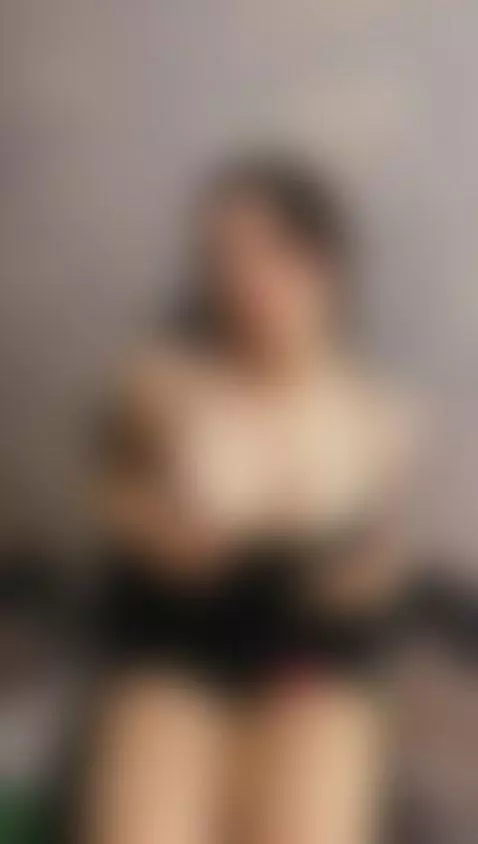 sexy latina by littlemelodi