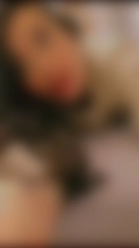 Your flirtatious girl has her Snap on promo, don't miss out ... by tiffany-giil