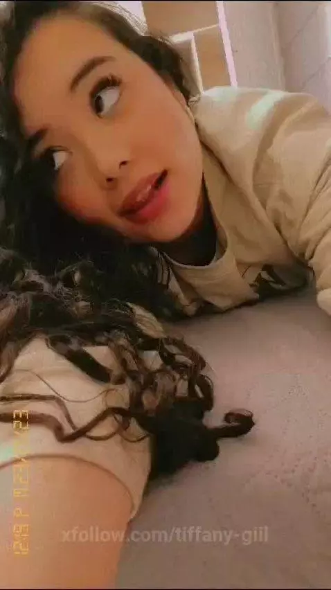 Your flirtatious girl has her Snap on promo, don't miss out ... by tiffany-giil