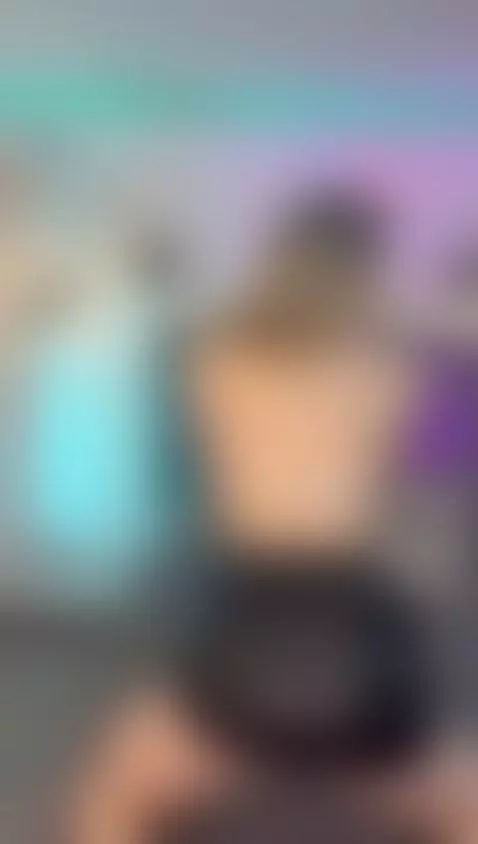 a cute little cow moving her big ass 🔥​🐄​ by nathaly-sky