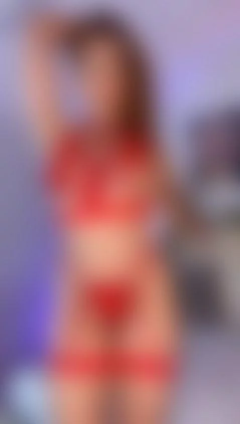 I love this color, I look very sexy❤ Online Now! by helenmoore1