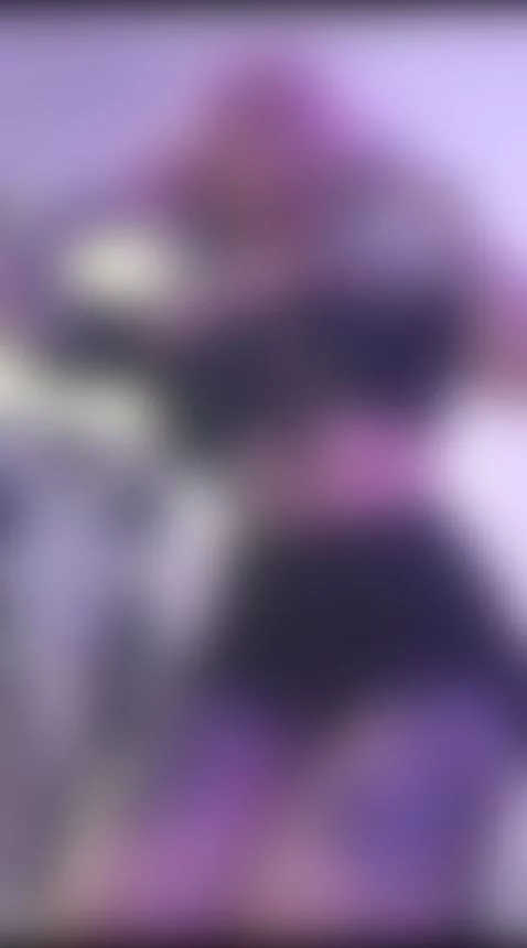 How do I look? by magiical-demon