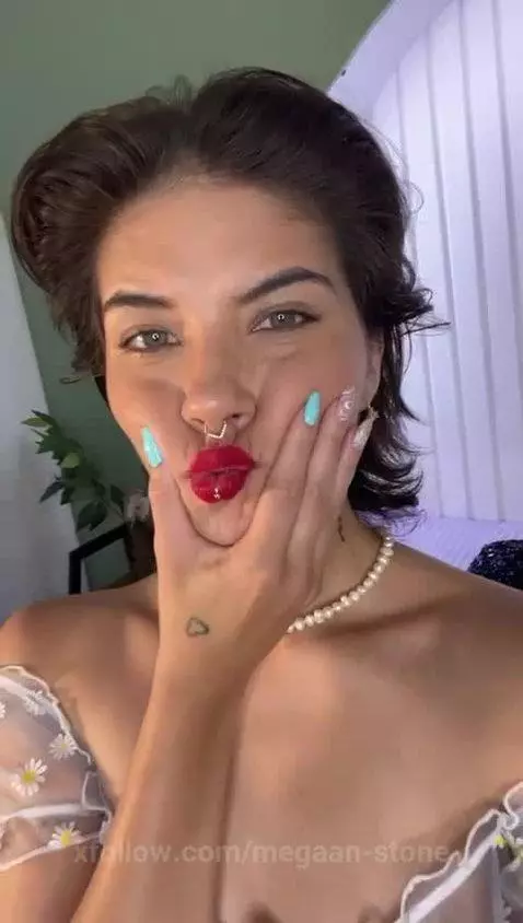 Hey guys I'm still here  https://www.camsoda.com/megaan-ston... by megaan-stone