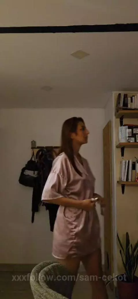 Wanna come and join me? 😏 by sam-cekot