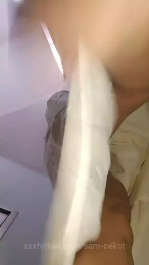 The phantom of the opera is here... under my dress by sam-cekot