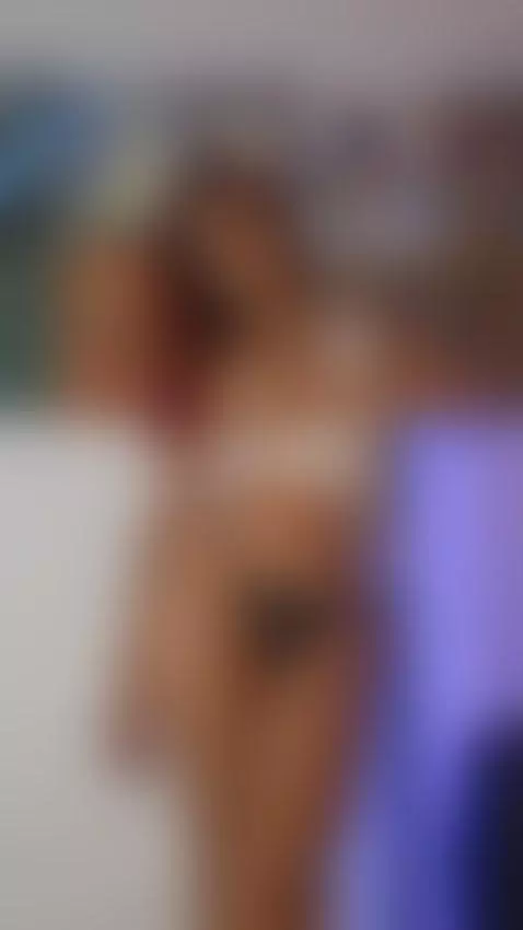 imagine your hand right on my hips from behind 🙈 by sam-cekot