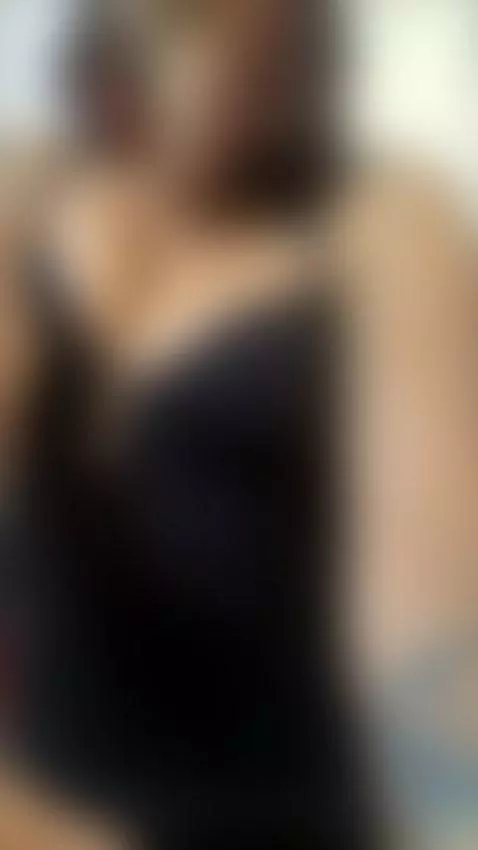 Hello, my tits say 💗🔥 by sam-cekot