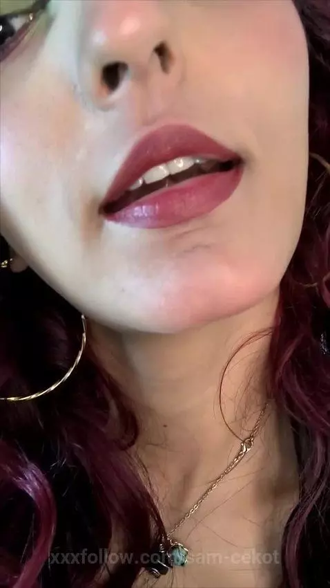 Ready for the deadly kiss? Poison ivy is here 🍃🫦 by sam-cekot