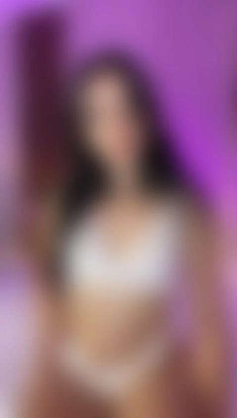 hey love, you like my white lingerie 🍑😈🥵 by molliambar