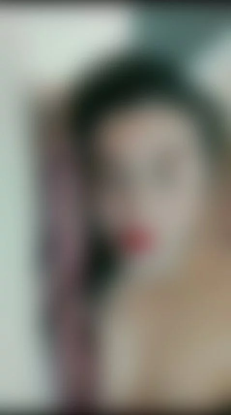 I am online to satisfy your pleasures by antonella-ks