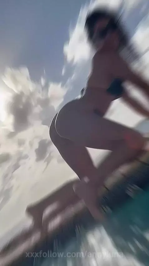 A little dance for you.💃😏 by annyluna