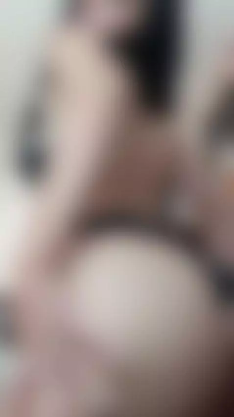 Do you like girls with nice butts? by annyluna