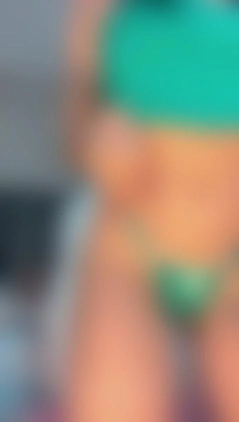 Sexy Skinny girl wanna have fun by emmapole222