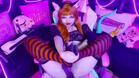 I love how you make my pussy vibrate by laytonlange